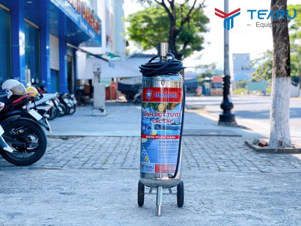 binh bot tuyet rua xe okazune 60 lit